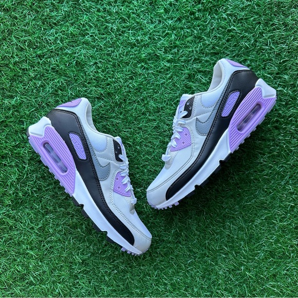 Nike Air Max 90 White / Cool Grey / Lilac - Picture 7 of 10